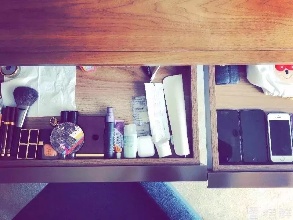 刘嘉玲代言的痘痘修复面霜,刘嘉玲紧致面霜