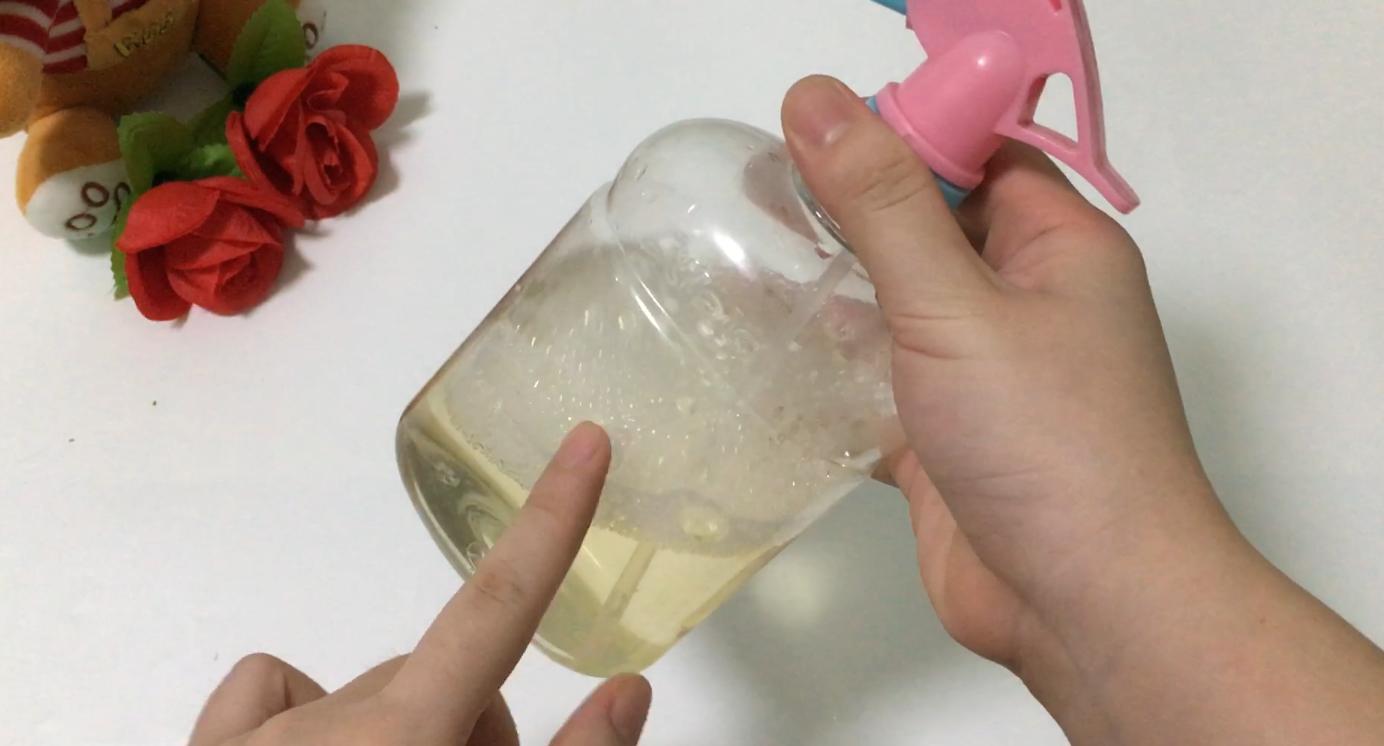 教你一个清洁小妙招,只需烟头加上洗洁精用水泡一下,简单又实用