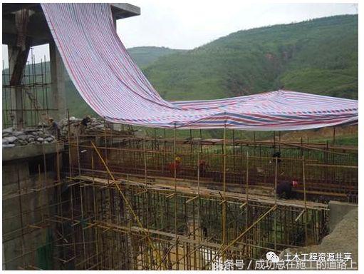 浇筑混凝土因为下雨停了咋办,浇筑混凝土完成遇到下雨怎么办