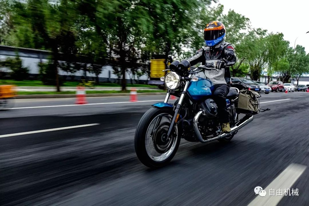 摩托古兹v7special和stone的区别,摩托古兹v7的试驾视频