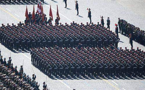 军人会参与逮捕罪犯吗,如果军人犯罪了怎么办