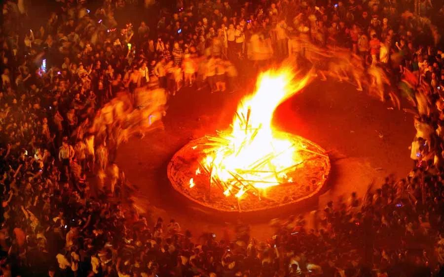 西昌火把节旅游线路攻略,西昌火把节一日游攻略