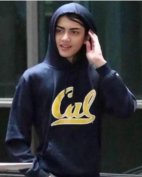 迈克尔杰克逊第二任妻子近况,迈克尔杰克逊二婚为何离婚