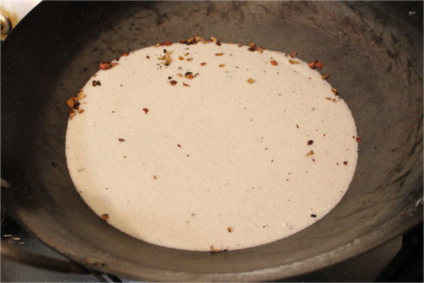 炒花生不脆是坏了吗,炒花生洗过的好还是不洗的好