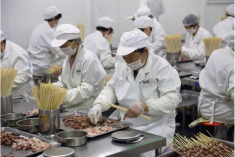 小本创业冷锅串串的正宗摆摊卖法,串串火锅小店创业案例分享