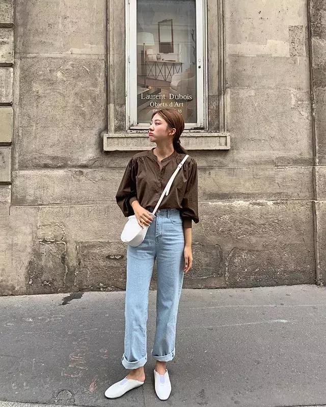 胸大穿衣服特别显胖不上镜,胸大穿衣服怎么不显大