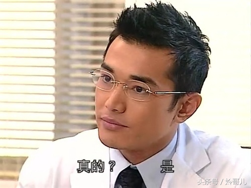 男子选美出身，陷入富婆*养包**丑闻险遭雪藏，走红无望改开餐厅