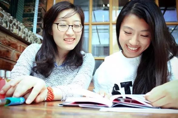 月销20000瓶的神话：一个绝不让你撞香的小*香众**水