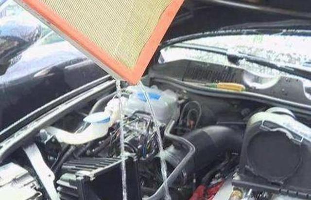 空气滤芯多久换一次混动,空气滤芯要多久换