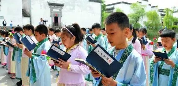 曲江电竞广场春节活动,西安曲江电竞春节活动