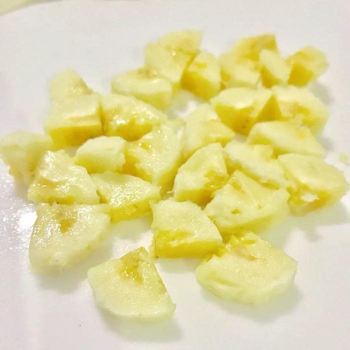 宝宝爱吃的香蕉派,宝宝辅食香蕉派8个月