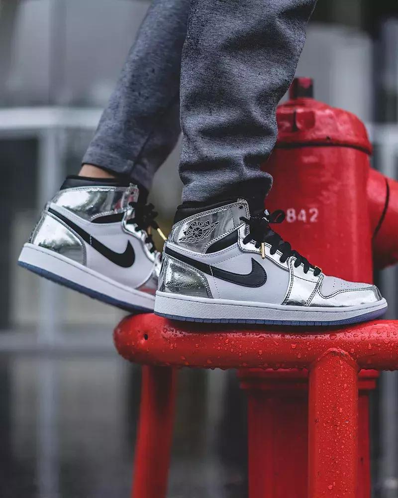 到底哪双鞋因为《新说唱》起飞了？涨得最快的AJ1跟它没关系