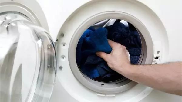洗衣机甩东西有脏东西,波轮洗衣机脏东西跑出来