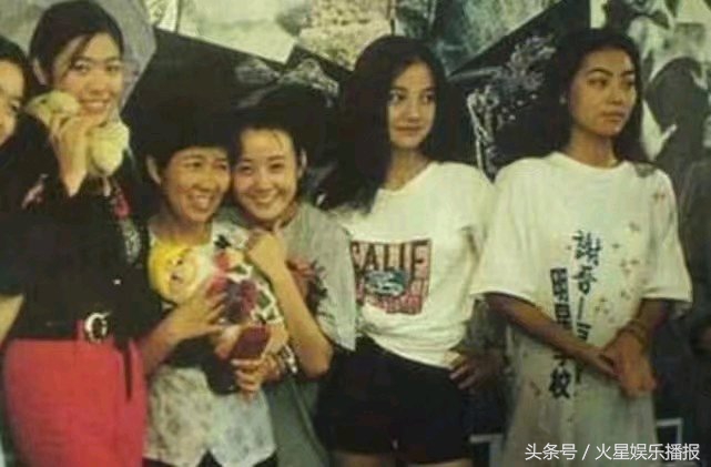 赵薇大二照片,高中生赵薇面相变化