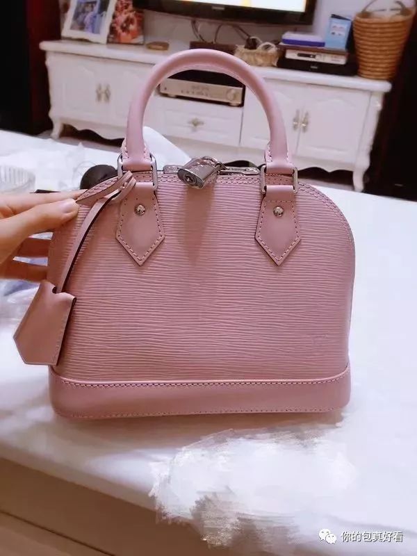 她们买包后悔的理由，比分手的理由还精彩