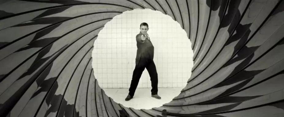 绿灯侠导演看到死侍2的彩蛋,死侍2最催人泪下的彩蛋