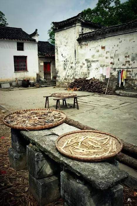 独自旅行一定要去的地方,第一次独自旅行去了哪里