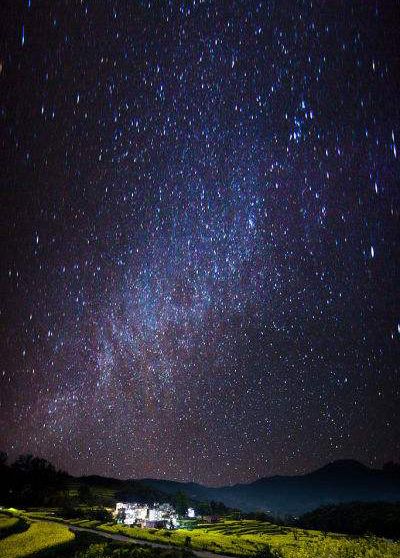 最美丽的霓虹灯光,最美丽的灯光夜晚不带字幕