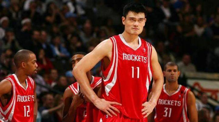 假如安东尼加盟湖人联手科比,姚麦时期的火箭全靠防守