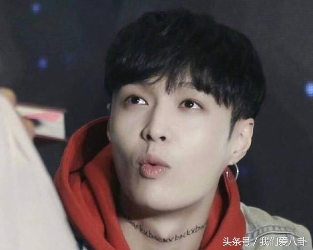 朱正廷蔡徐坤超甜对视害羞,朱正廷蔡徐坤高甜瞬间