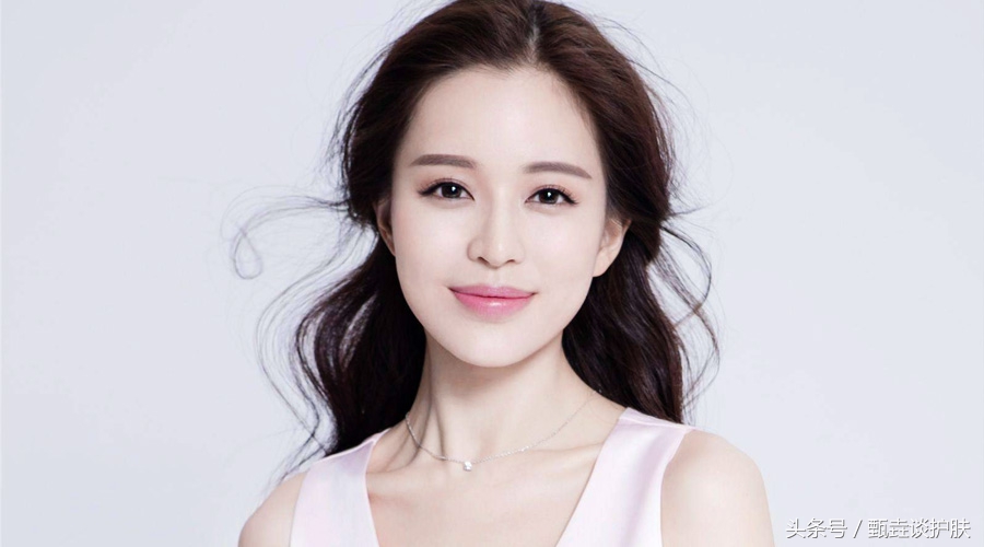 化妆水湿敷可以去掉闭口吗,化妆水湿敷可以淡斑吗