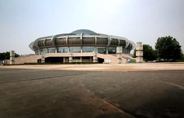 奥体中心托管,奥体中心有哪些功能