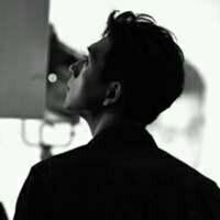 薛之谦迟迟mv完整版网易云,播放网易云音乐里面薛之谦的歌