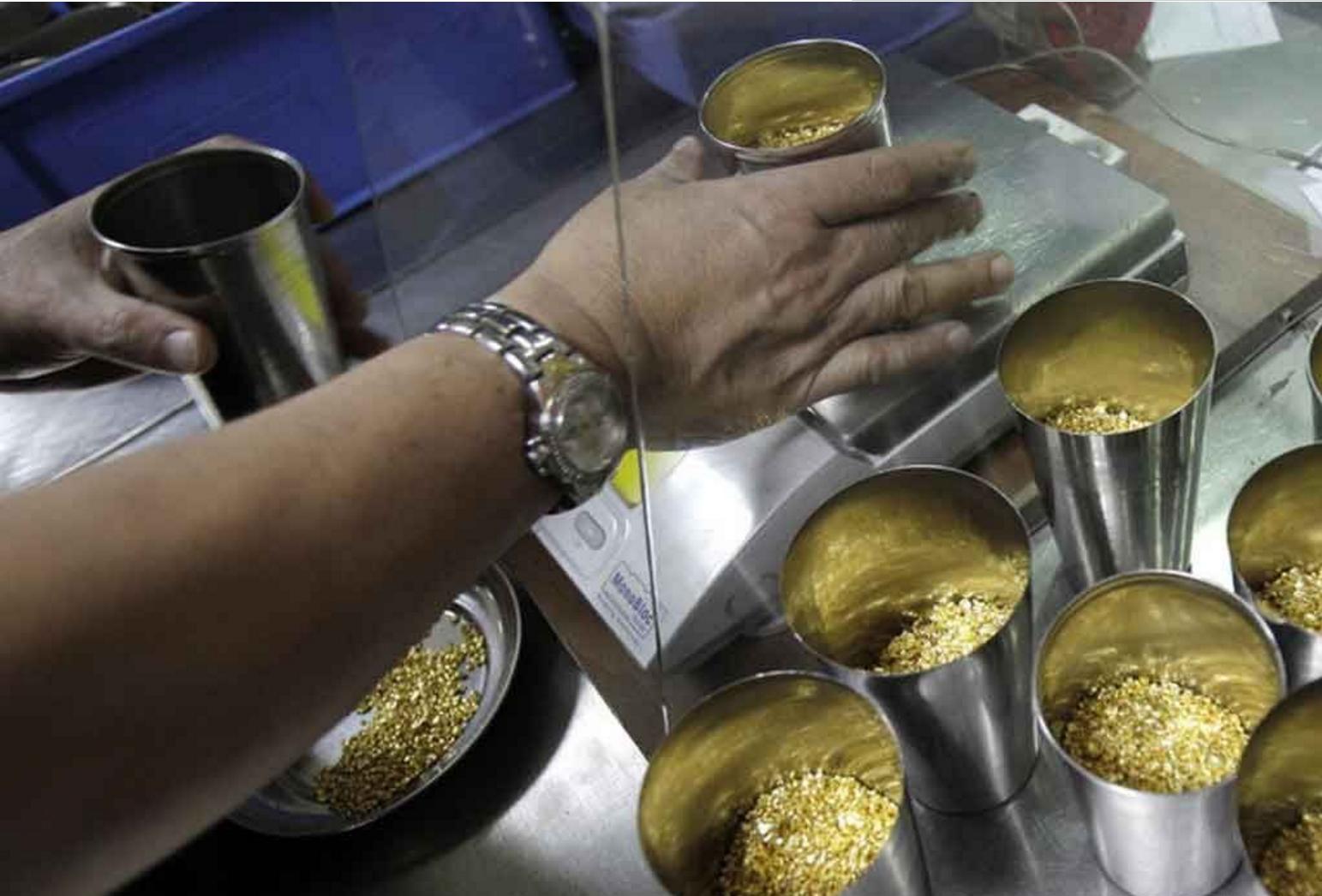 迪拜黄金不值钱吗？制作的地方简陋至极，你都不敢相信