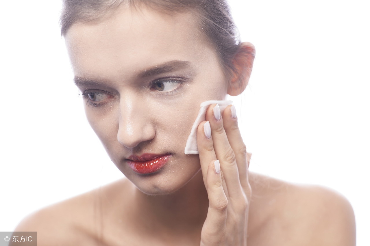 毛孔粗大怎么办教你一招收缩毛孔,毛孔粗大如何收缩毛孔小妙招