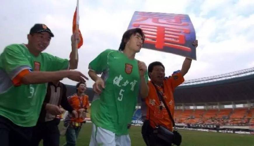 世界杯能容纳多少人,世界杯容纳多少人