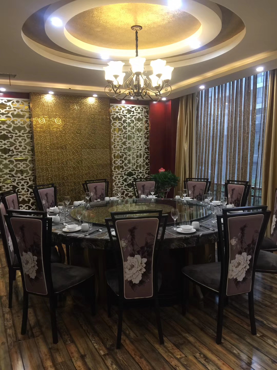 巾帼不让须眉的小女子,巾帼不让须眉的当代女性