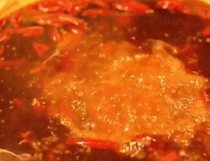 牛蛙火锅和毛肚火锅哪个受欢迎,魔都火锅店