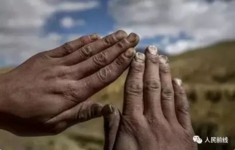 向所有中国军人军属致敬,致敬军人致敬军属