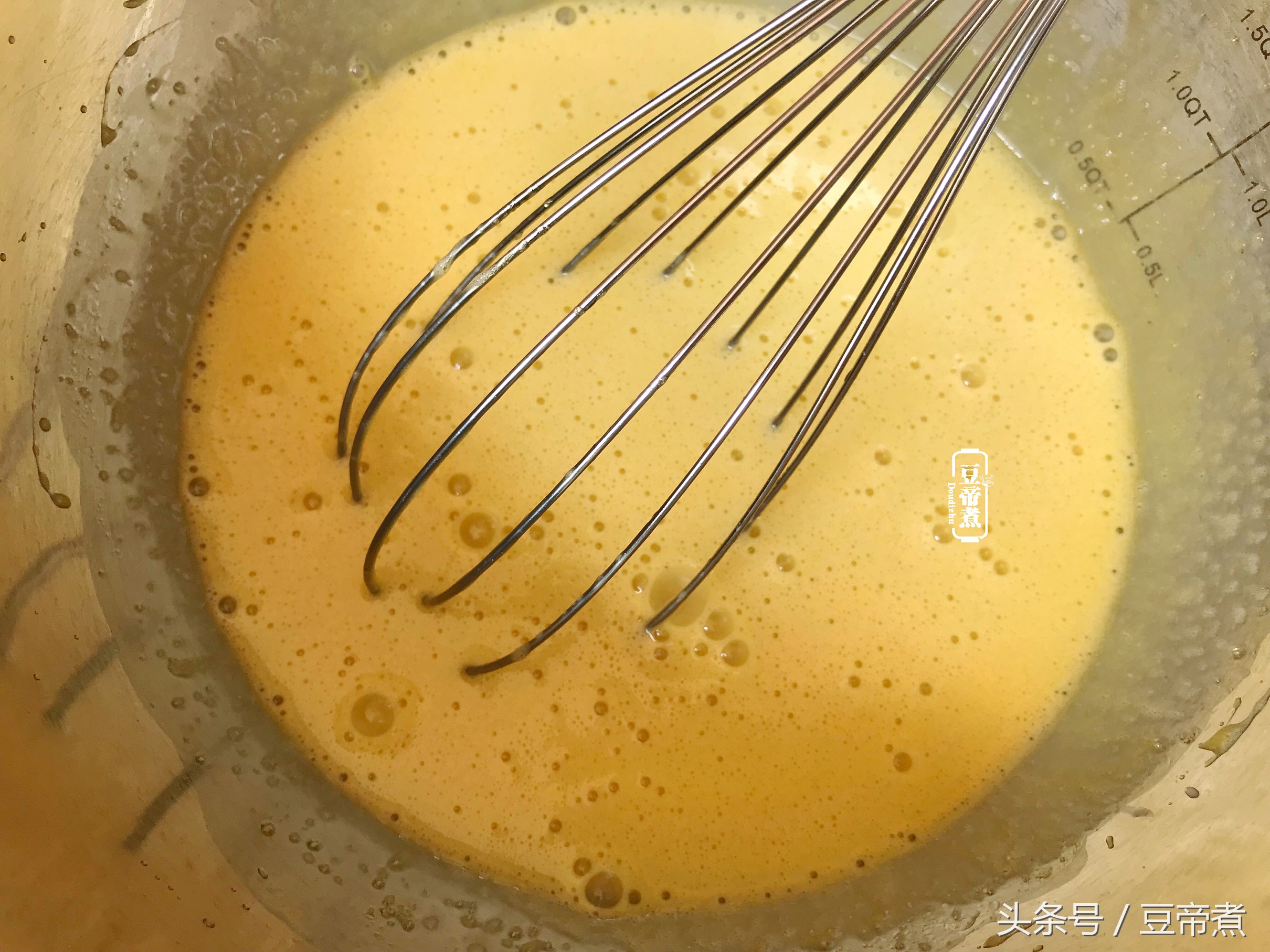 豆浆喝不完做成甜品,豆浆喝不完做成豆饼