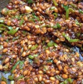 自家做的瓜豆酱配什么菜好吃,现吃现做的瓜豆酱