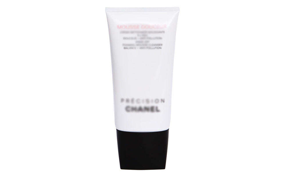 抗衰老的化妆品广告词语,吸引人的美白护肤品广告语