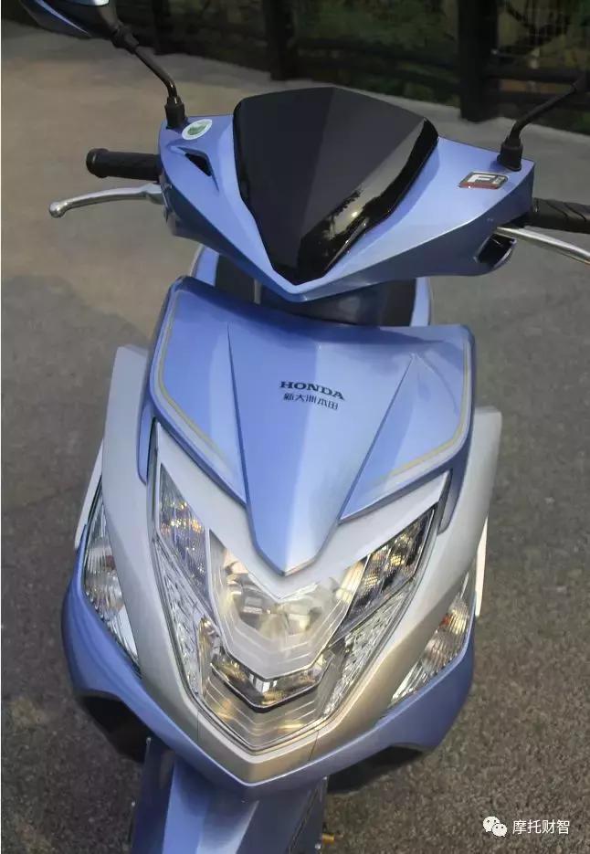 新大洲本田ex125踏板空间尺寸,新大洲本田2019款125踏板