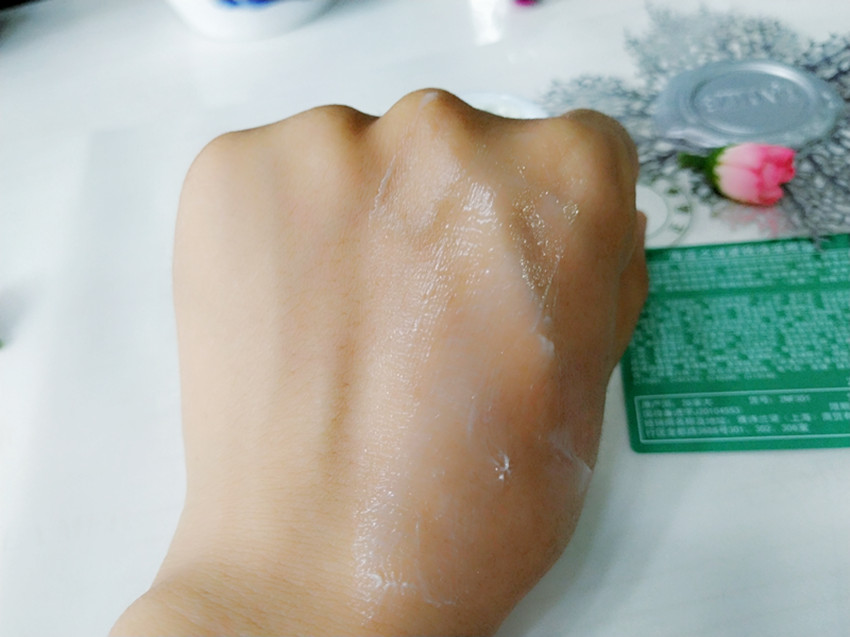 口碑最好的眼霜排行榜，什么品牌的眼霜好用之海蓝之谜试用体验