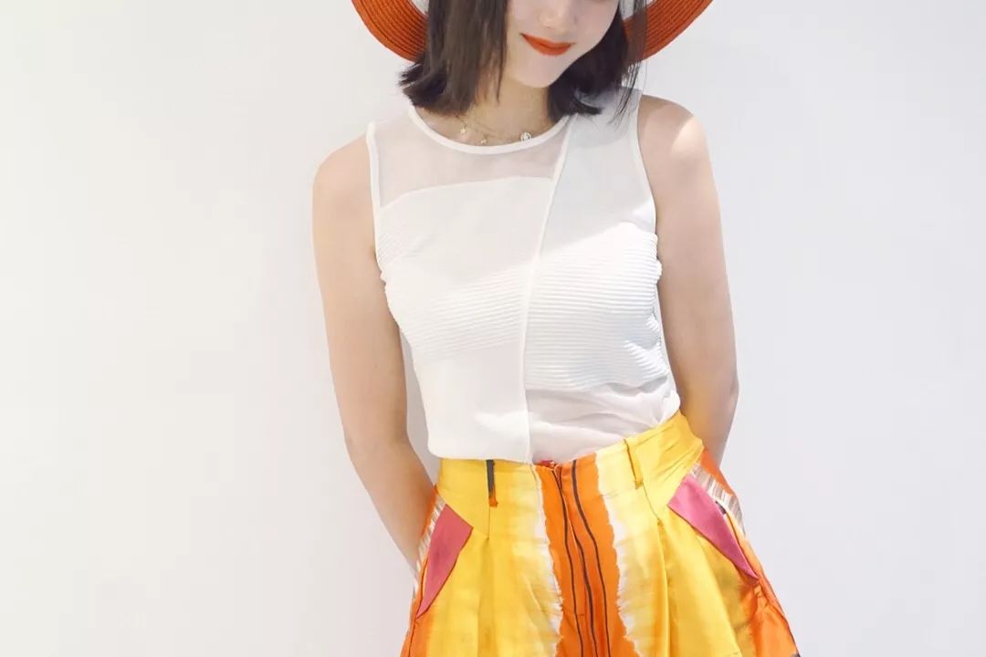 出去旅游穿什么好看又时尚,最美的度假穿搭跟着穿美翻