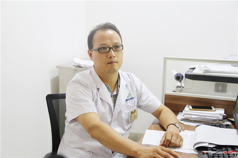 安徽看股骨头坏死哪个医生比较好,阜阳中医骨科哪个医生好