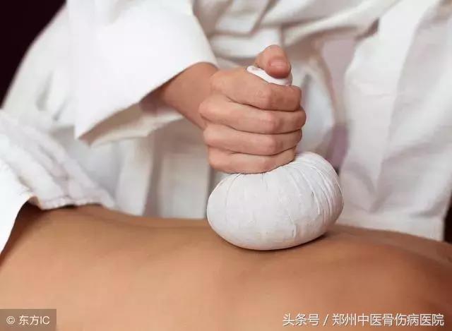 粗盐热敷4个部位，治好4大顽疾，可惜很少有人会用！