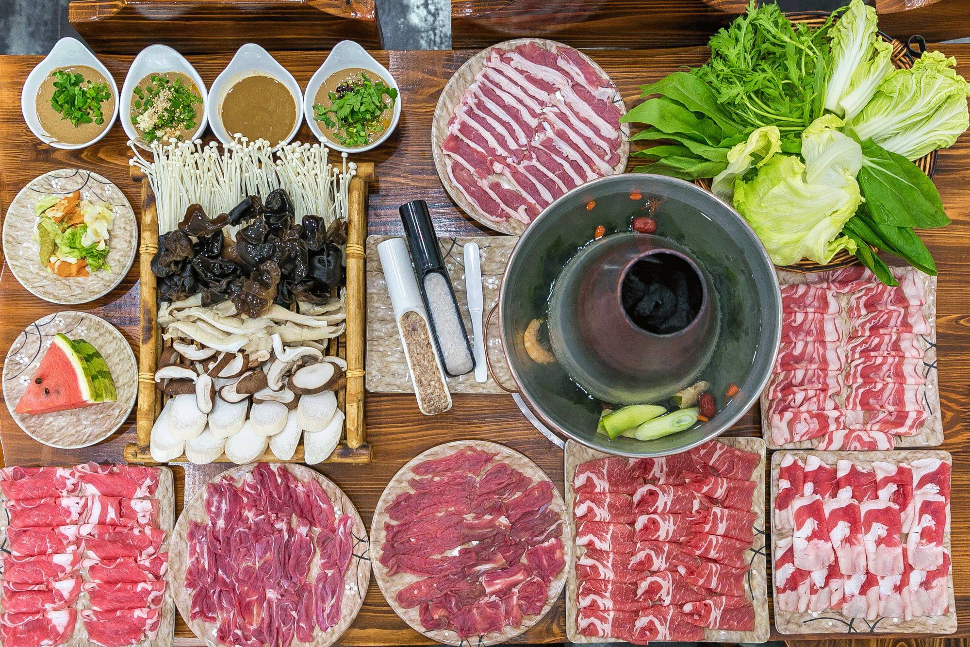 来北京必吃的铜锅涮肉,探店老北京涮肉