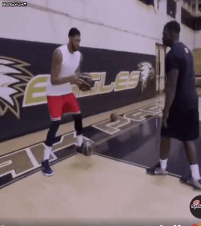 杂技训练方法？联盟第一大前锋休赛期的另类控球训练