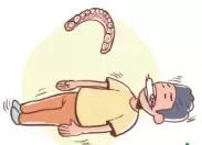 老人跌倒了如何正确处理,老人跌倒应急处理的正确方法