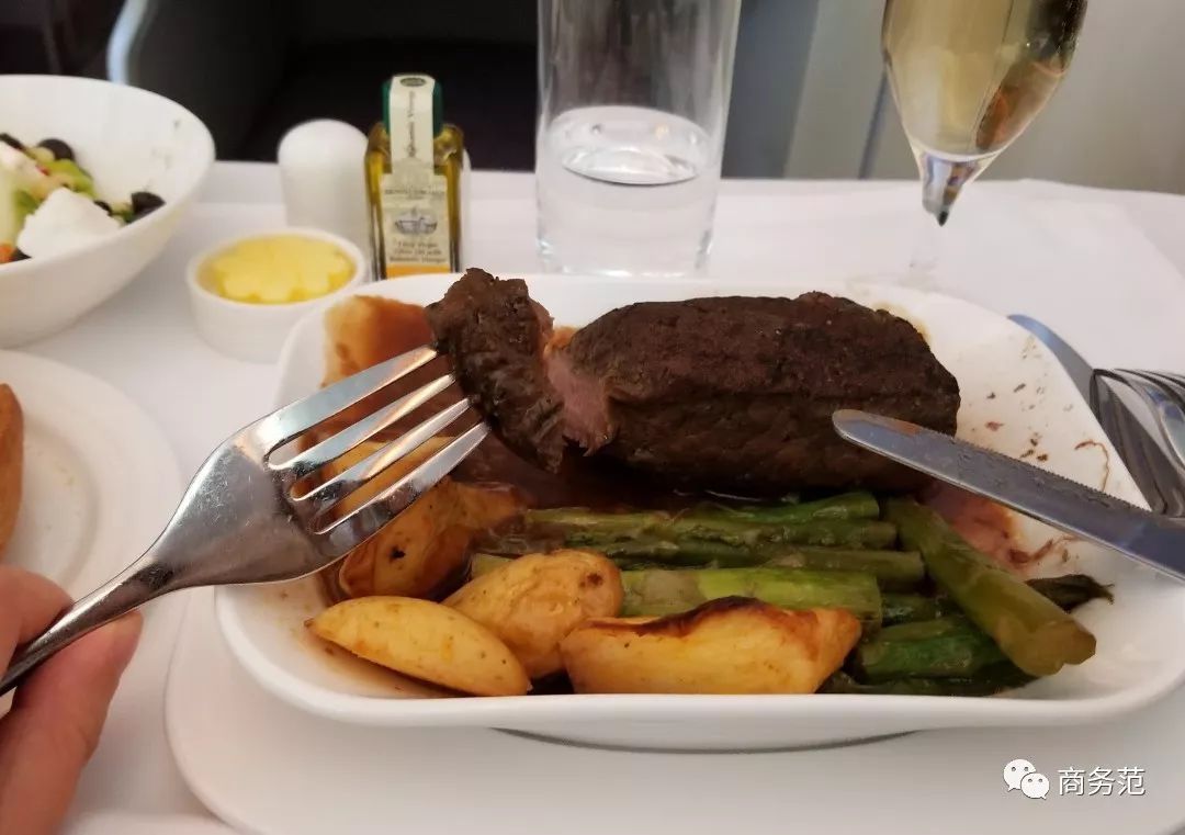 阿联酋航空豪华经济舱体验,阿联酋航空奢华