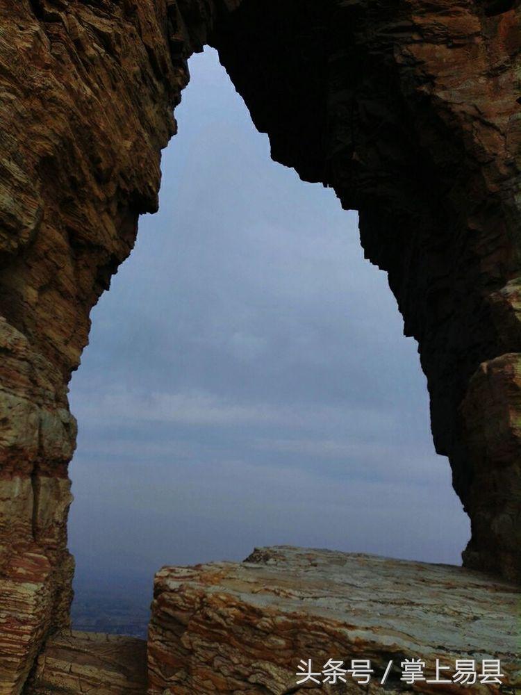 窟窿山,凤凰山星月
