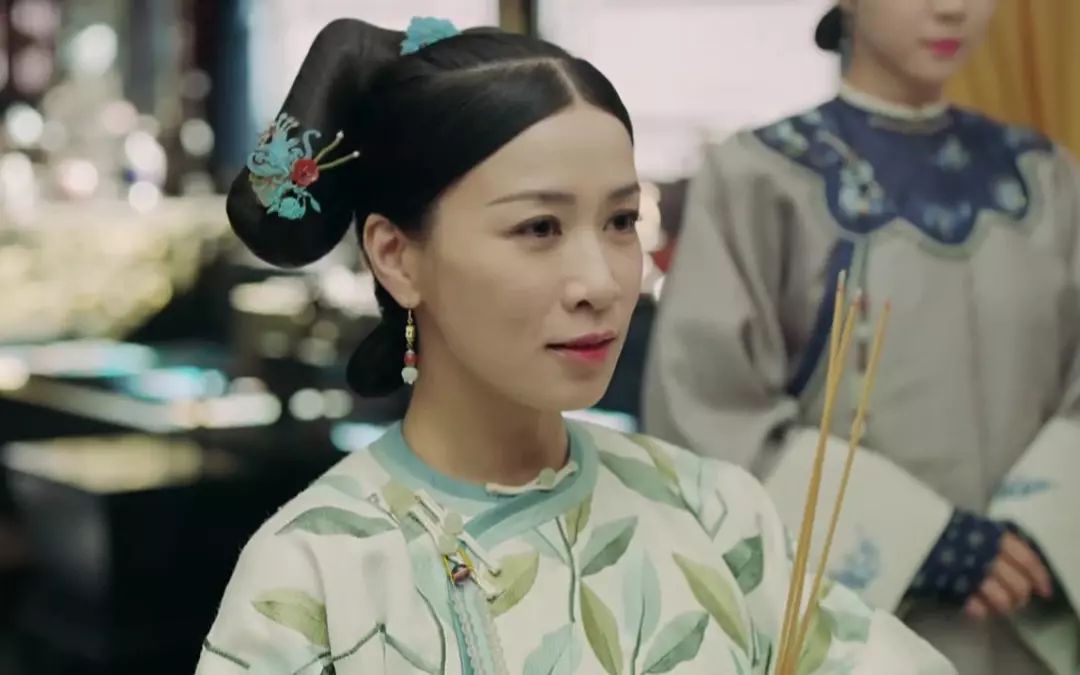 鞋圈娴妃Converse复宠了，麦莉甜茶美渣纷纷上脚！