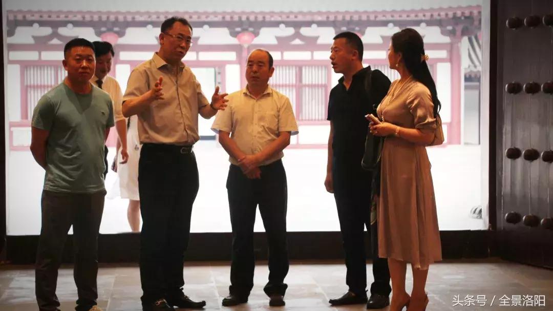 上海建工装饰集团董事长王利雄到访洛阳旅发集团