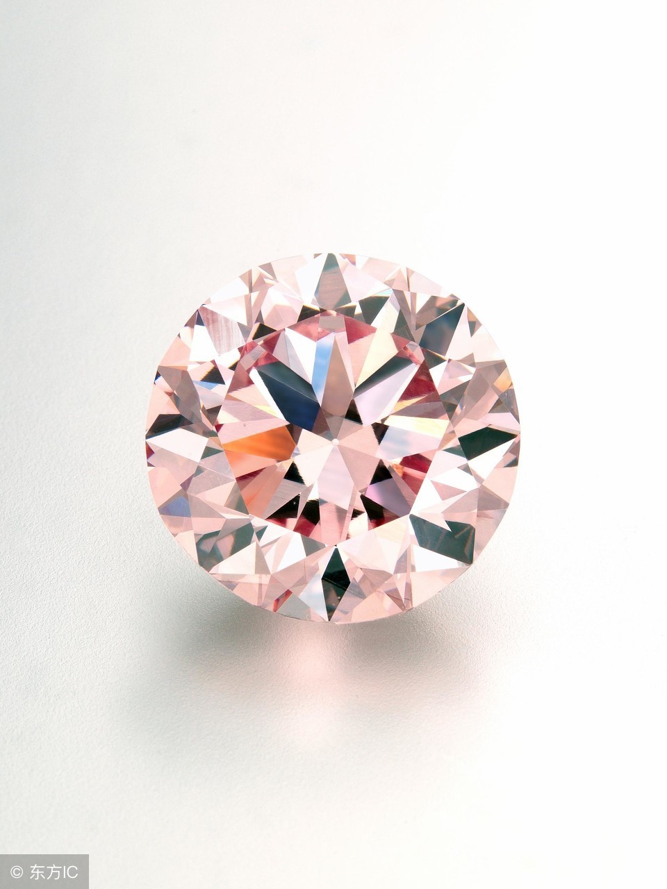 粉钻要比普通钻石价值更高吗,粉钻与其他钻石的区别