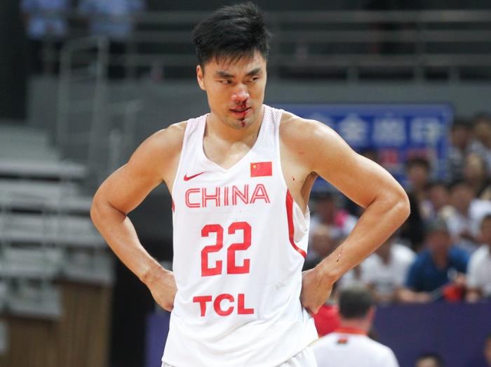 全胜难掩1尴尬数据罚球总和竟是对手3倍爱国哨成冲突根源？